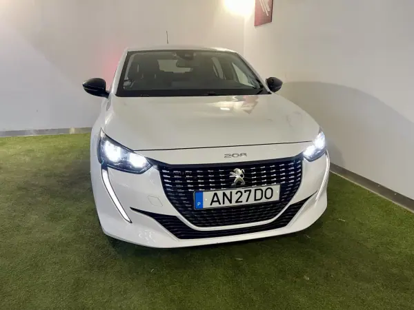 Peugeot 208 2021 - 13500 EUR, 146000 km - AUTO.MOTO.pt - 146000km - foto 3 de 33