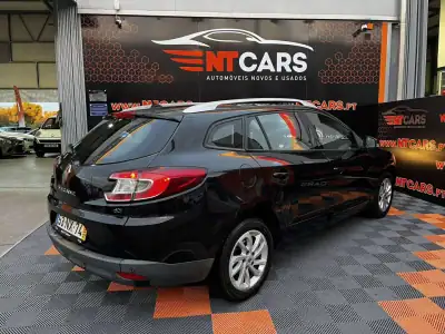 Renault Mégane Sport Tourer 2013 - 4900 EUR, 257854 km - AUTO.MOTO.pt - 257854km - foto 2 de 18
