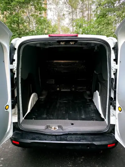 Ford Transit Connect 2019 - 11990 EUR, 144000 km - AUTO.MOTO.pt - 144000km - foto 26 de 27