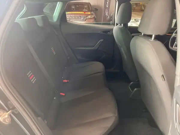 SEAT Ibiza 2020 - 12900 EUR, 92481 km - AUTO.MOTO.pt - 92481km - foto 18 de 20