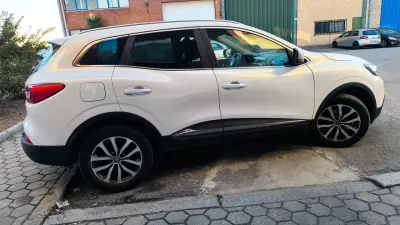 Renault Kadjar 2017 - 12500 EUR, 93000 km - 93000km - foto 7 de 15