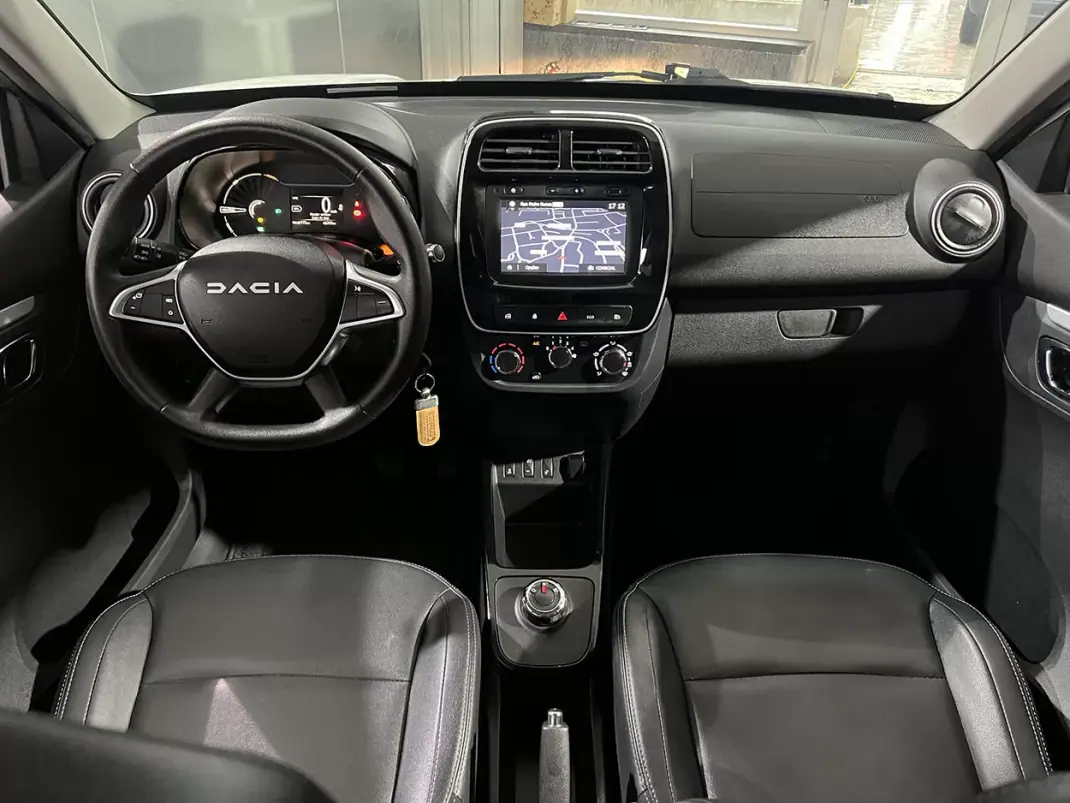 Dacia Spring 2023 - 11900 EUR, 66143 km - AUTO.MOTO.pt - 66143km - foto 10 de 21