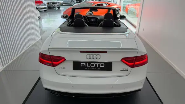 Audi A5 Cabrio 2016 - 25900 EUR, 121865 km - AUTO.MOTO.pt - 121865km - foto 9 de 32