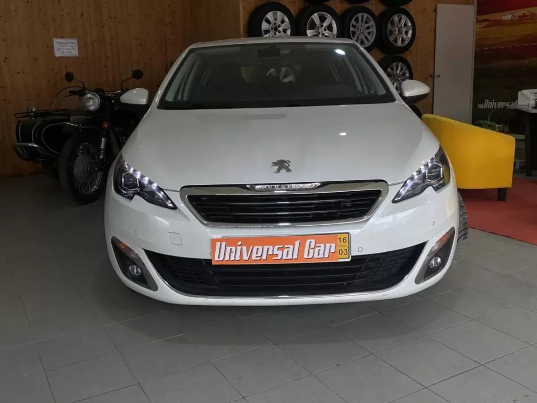 Peugeot 308 2016 - 14200 EUR, 132000 km - AUTO.MOTO.pt - 132000km - foto 2 de 23