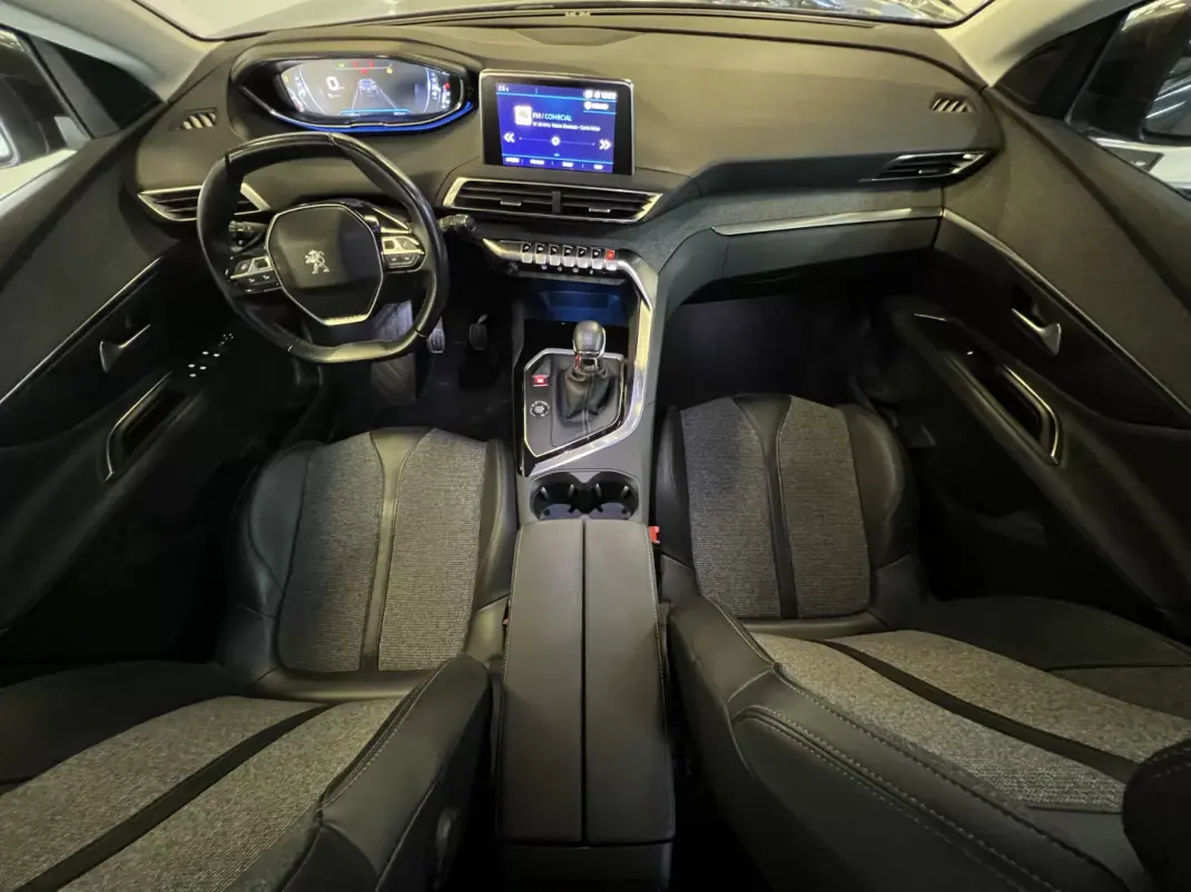 Peugeot 3008 2019 - 12990 EUR, 115000 km - AUTO.MOTO.pt - 115000km - foto 10 de 43