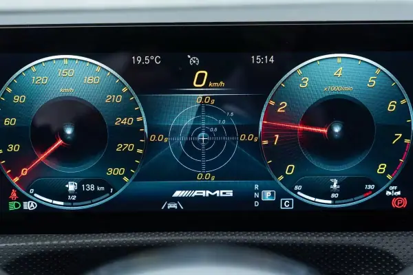 Mercedes-Benz CLA 45 AMG 2023 - 54950 EUR, 27000 km - AUTO.MOTO.pt - 27000km - foto 24 de 47