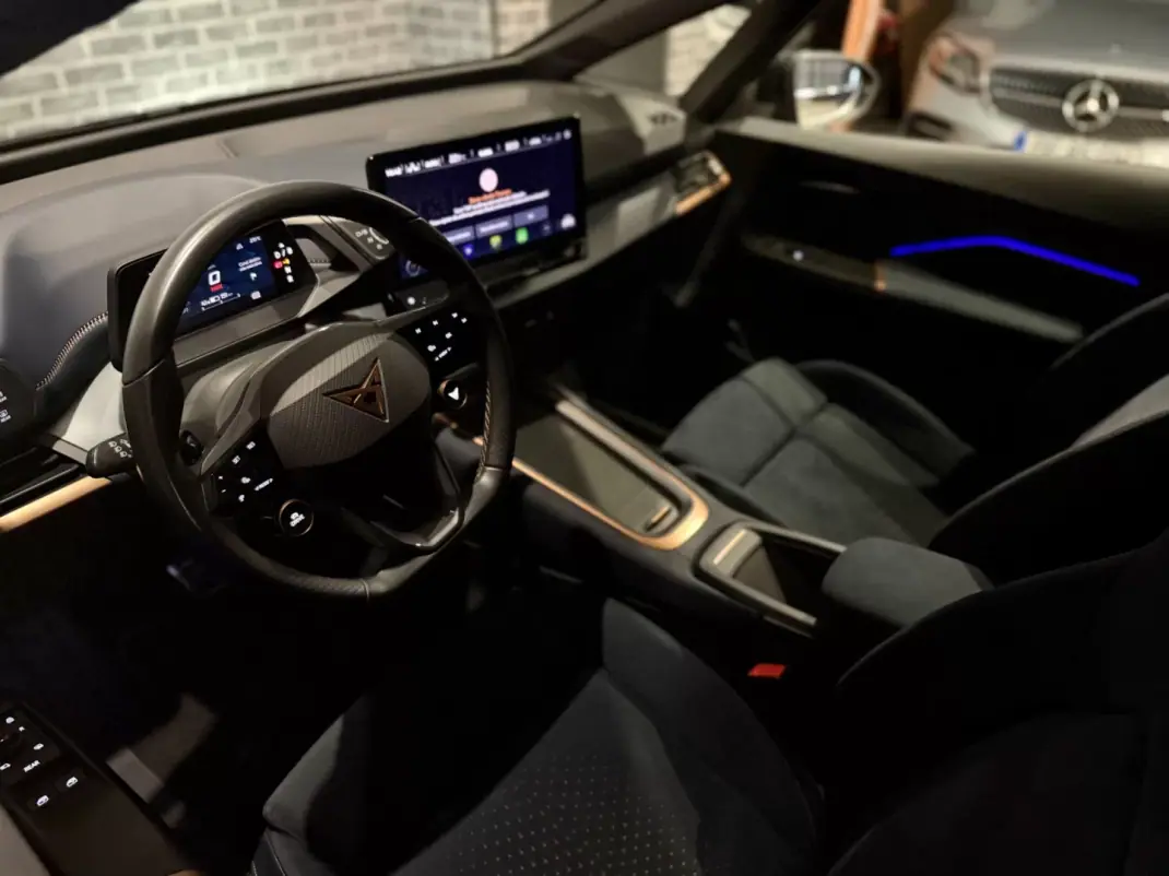 Cupra Born 2022 - 25500 EUR, 41000 km - 41000km - foto 16 de 17