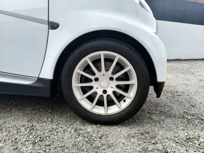Smart ForTwo Coupé 2009 - 5250 EUR, 180773 km - AUTO.MOTO.pt - 180773km - foto 12 de 23