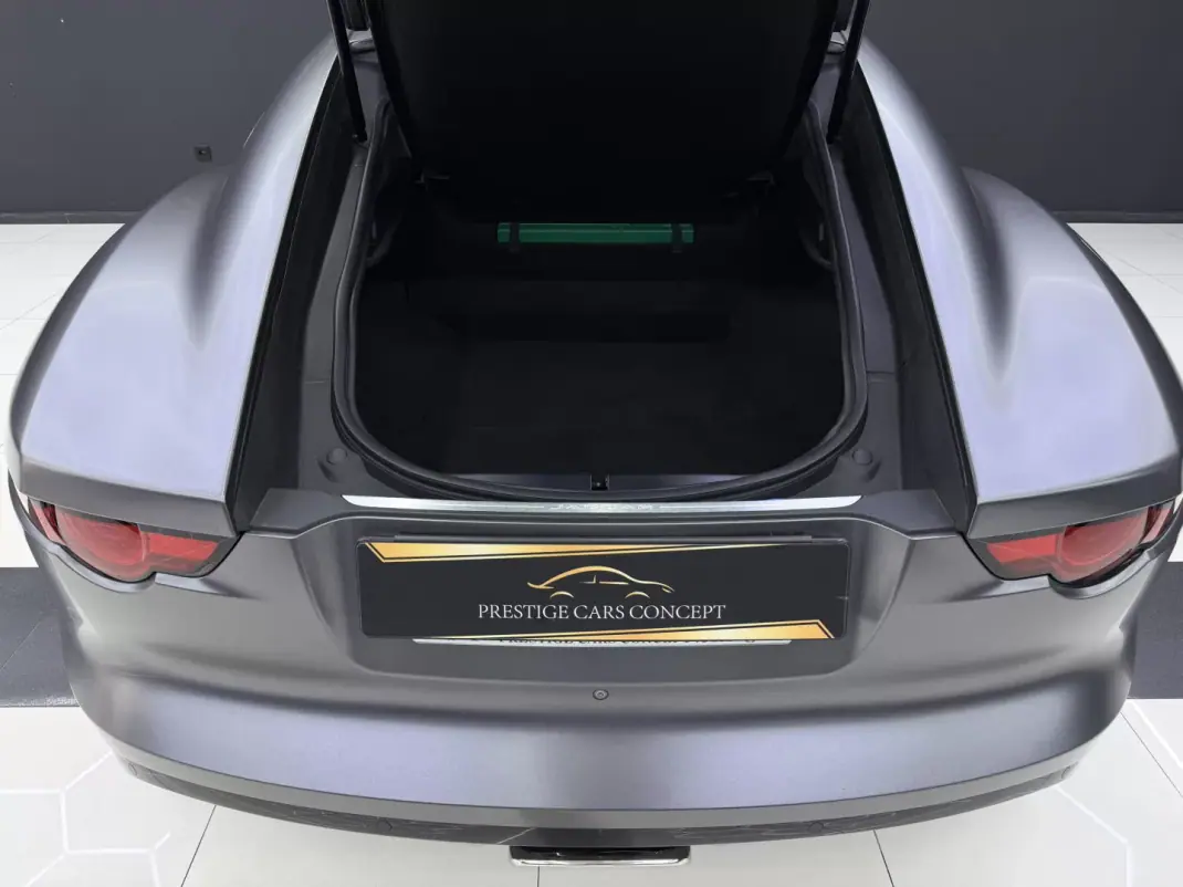 Jaguar F-Type 2018 - 48950 EUR, 57634 km - 57634km - foto 16 de 43