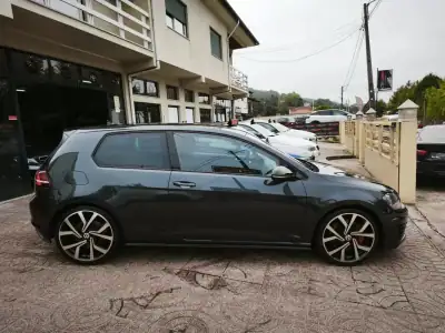Volkswagen Golf 2014 - 19900 EUR, 160000 km - AUTO.MOTO.pt - 160000km - foto 6 de 34