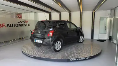 Renault Twingo 2009 - 4900 EUR, 139709 km - AUTO.MOTO.pt - 139709km - foto 4 de 52