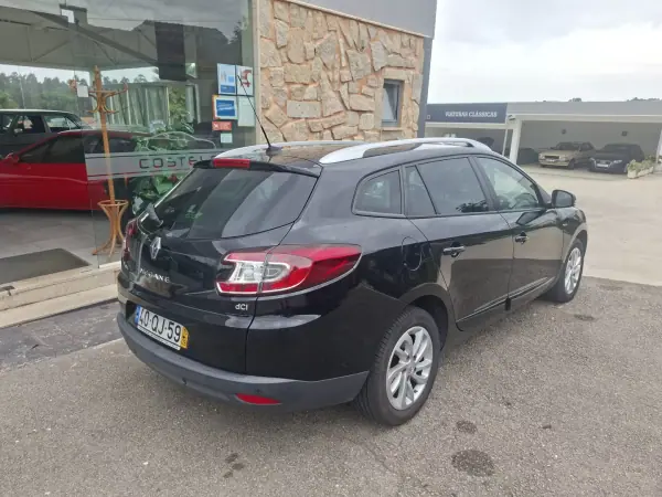 Renault Mégane Sport Tourer 1.5 dCi Limited 2015 Diesel — 229 622 km Renault Mégane Sport Tourer 1.5 dCi Limited 2015 Diesel