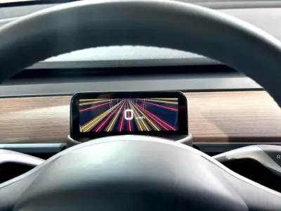 Tesla Model Y 2023 - 42900 EUR, 41470 km - AUTO.MOTO.pt - 41470km - foto 24 de 35