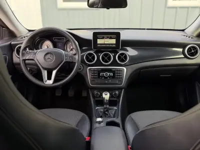 Mercedes-Benz CLA 200 2014 - 14500 EUR, 257000 km - 257000km - foto 8 de 14
