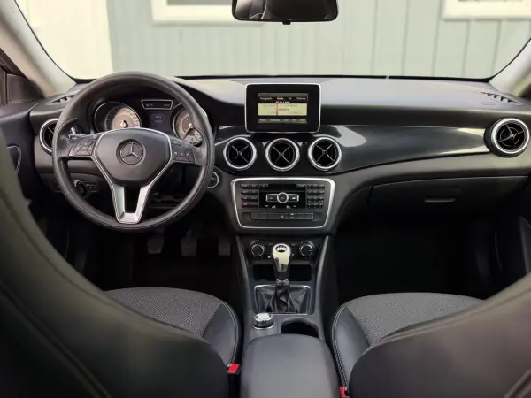 Mercedes-Benz CLA 200 2014 - 14500 EUR, 257000 km - 257000km - foto 8 de 14