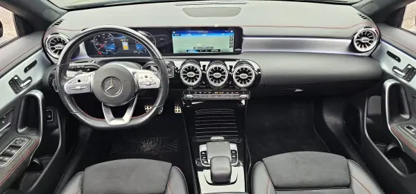Mercedes-Benz CLA 180 2021 - 31500 EUR, 75000 km - AUTO.MOTO.pt - 75000km - foto 6 de 28