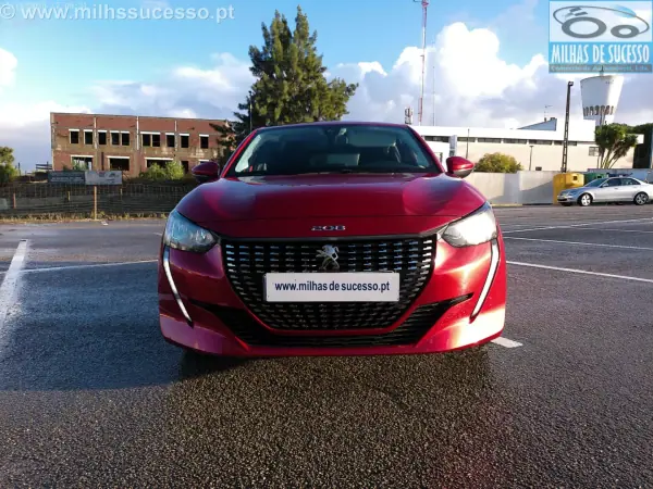 Peugeot 208 2021 - 14500 EUR, 40000 km - AUTO.MOTO.pt - 40000km - foto 10 de 35