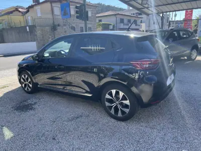 Renault Clio 2023 - 15250 EUR, 106900 km - AUTO.MOTO.pt - 106900km - foto 6 de 16