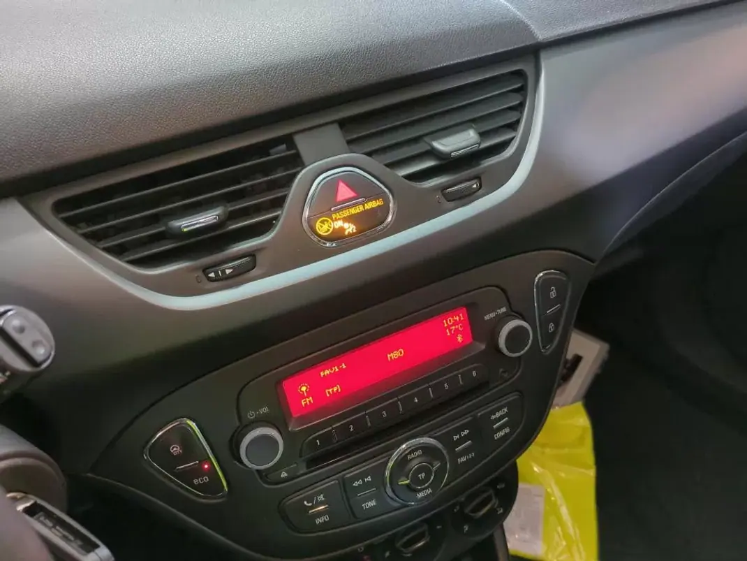 Opel CORSA VAN 1.3 CDTI 2018 - 8750 EUR, 160901 km - AUTO.MOTO.pt - 160901km - foto 6 de 7