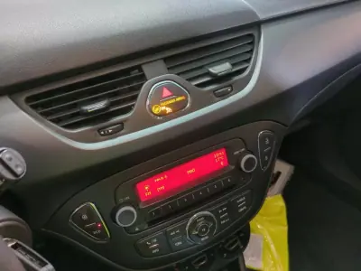 Opel CORSA VAN 1.3 CDTI 2018 - 8750 EUR, 160901 km - AUTO.MOTO.pt - 160901km - foto 6 de 7