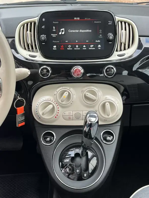 Fiat 500 2018 - 13500 EUR, 40000 km - AUTO.MOTO.pt - 40000km - foto 62 de 78