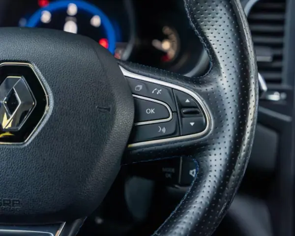 Renault Mégane Sport Tourer 2018 - 15990 EUR, 126740 km - AUTO.MOTO.pt - 126740km - foto 41 de 65