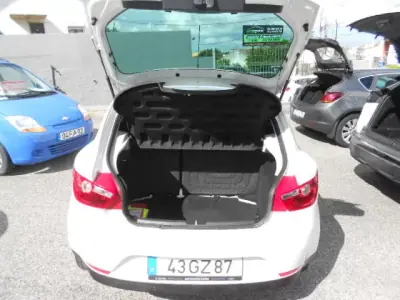 SEAT Ibiza 2008 - 6900 EUR, 349713 km - AUTO.MOTO.pt - 349713km - foto 9 de 14