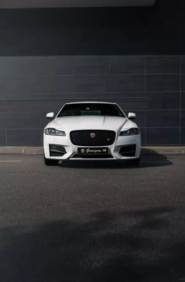 Jaguar XF 2017 - 22990 EUR, 145800 km - AUTO.MOTO.pt - 145800km - foto 4 de 55