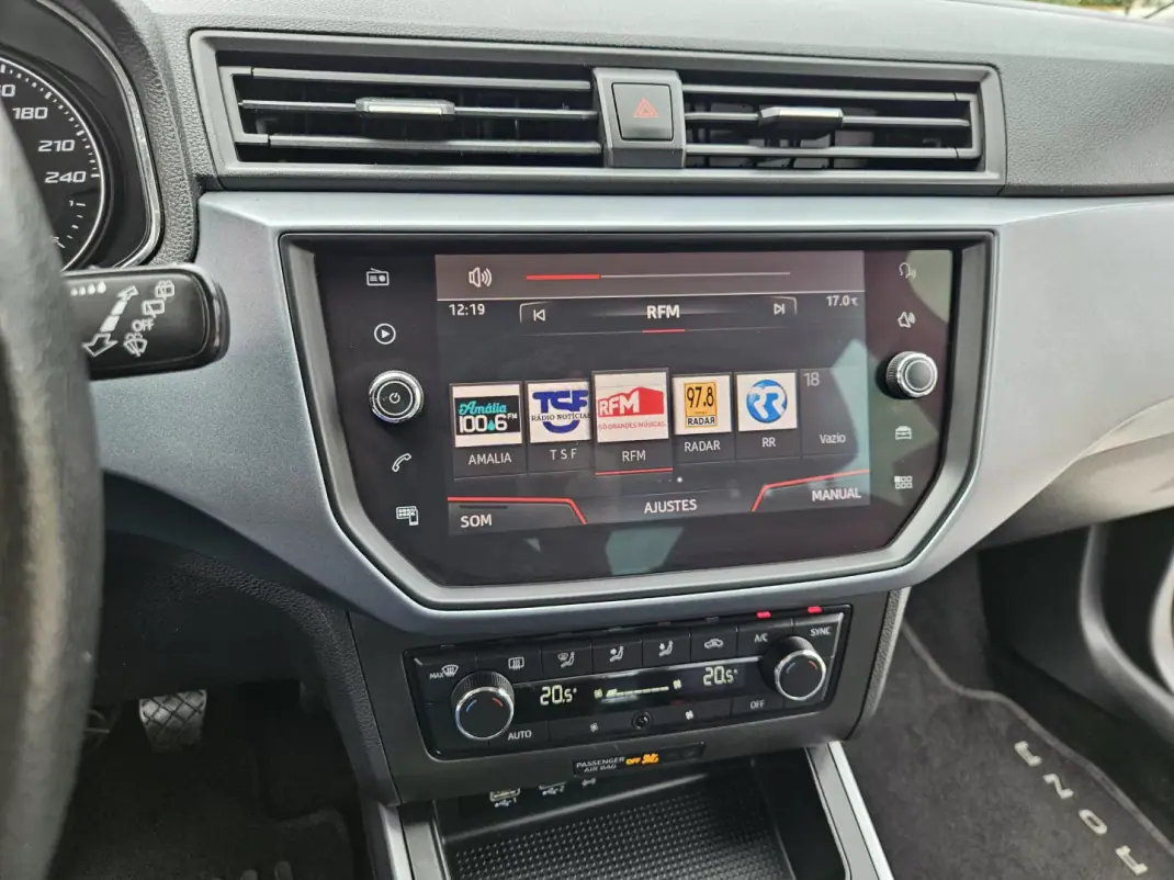 SEAT Arona 2018 - 15500 EUR, 115150 km - AUTO.MOTO.pt - 115150km - foto 47 de 51