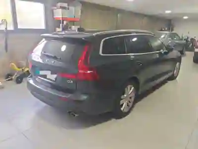 Volvo V60 2019 - 21000 EUR, 134000 km - 134000km - foto 5 de 10