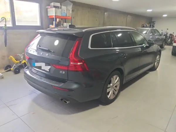Volvo V60 2019 - 21000 EUR, 134000 km - 134000km - foto 5 de 10