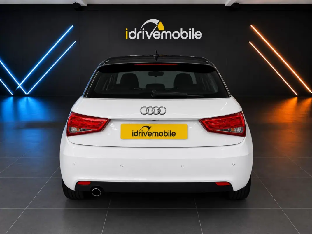 Audi A1 Sportback 2013 - 10900 EUR, 138900 km - 138900km - foto 4 de 24