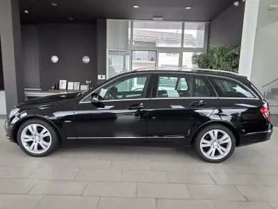 Mercedes-Benz C 220 2011 - 12900 EUR, 222771 km - AUTO.MOTO.pt - 222771km - foto 3 de 31