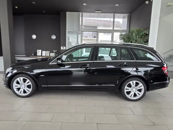 Mercedes-Benz C 220 2011 - 12900 EUR, 222771 km - AUTO.MOTO.pt - 222771km - foto 3 de 31