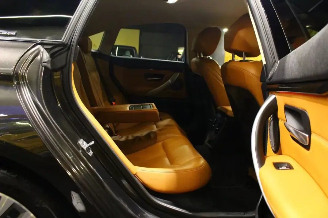 BMW 418 Gran Coupé 2019 - 24400 EUR, 174728 km - AUTO.MOTO.pt - 174728km - foto 19 de 42