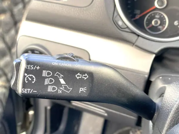 Volkswagen Golf Cabriolet 2012 - 12950 EUR, 155108 km - AUTO.MOTO.pt - 155108km - foto 13 de 13