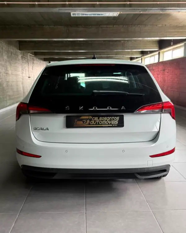 Skoda Scala 2023 - 15250 EUR, 67400 km - 67400km - foto 5 de 16