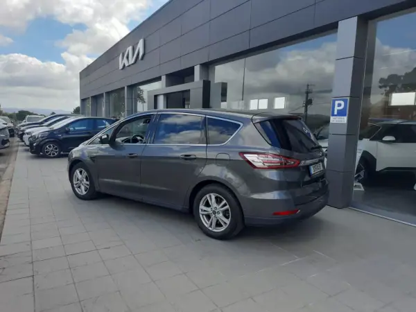 Ford S-Max 2016 - 17750 EUR, 151186 km - AUTO.MOTO.pt - 151186km - foto 7 de 35