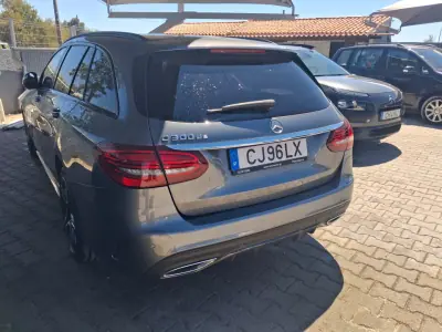 Mercedes-Benz C 300 2020 - 27900 EUR, 107000 km - AUTO.MOTO.pt - 107000km - foto 5 de 11