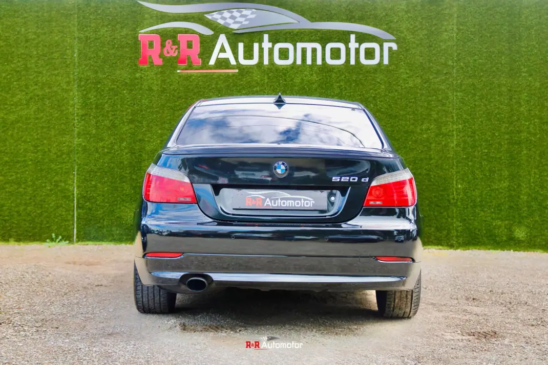 BMW 520 2008 - 9000 EUR, 343000 km - AUTO.MOTO.pt - 343000km - foto 5 de 34