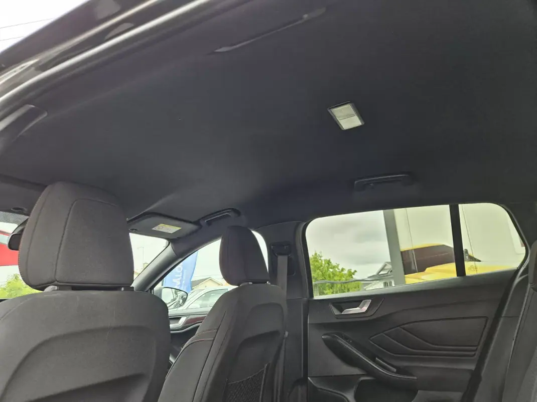 Ford Focus SW 2021 - 17800 EUR, 91100 km - AUTO.MOTO.pt - 91100km - foto 56 de 66