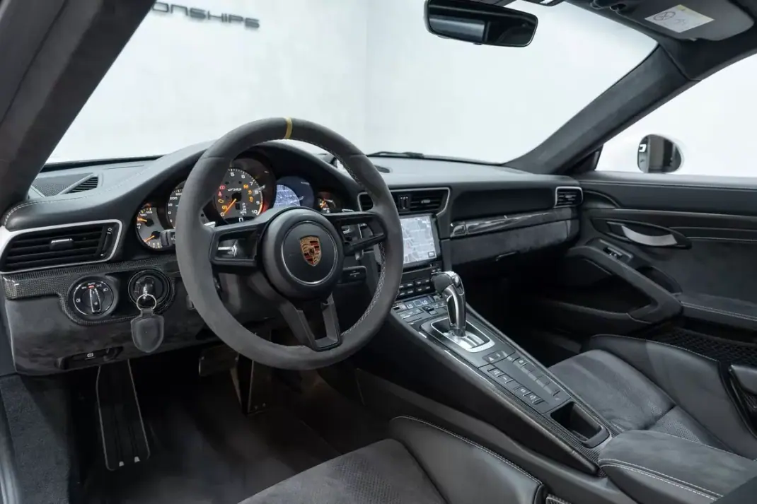 Porsche 911 2018 - 229950 EUR, 31000 km - 31000km - foto 19 de 51