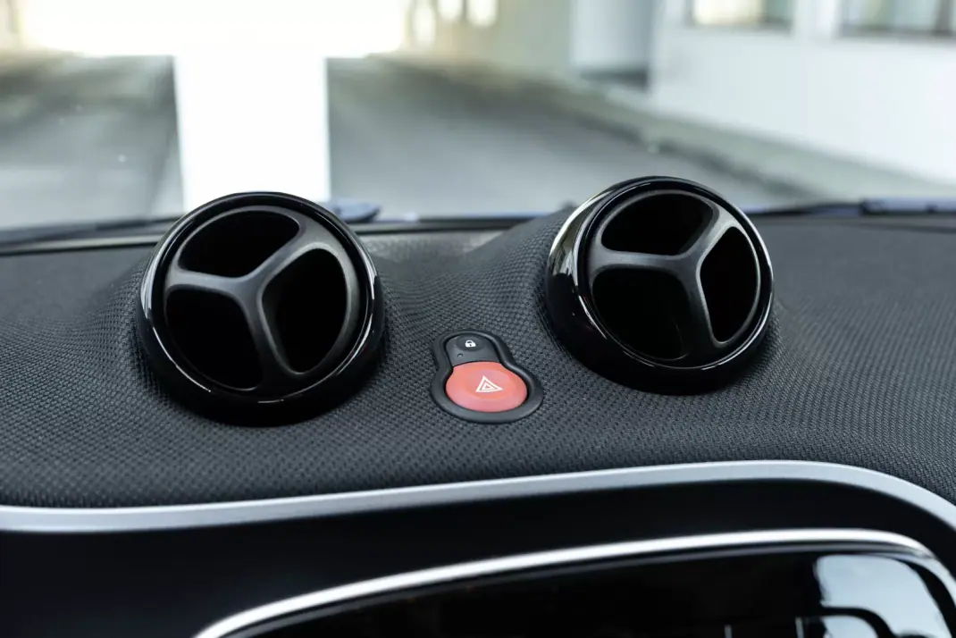 Smart ForTwo Coupé 2018 - 11950 EUR, 87000 km - 87000km - foto 14 de 15