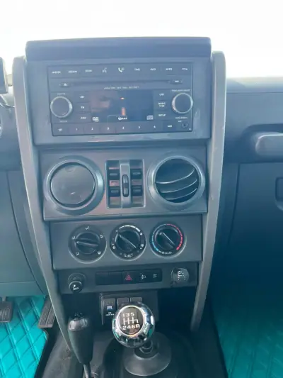 Jeep Wrangler Unlimited 2009 - 38000 EUR, 191132 km - AUTO.MOTO.pt - 191132km - foto 17 de 22