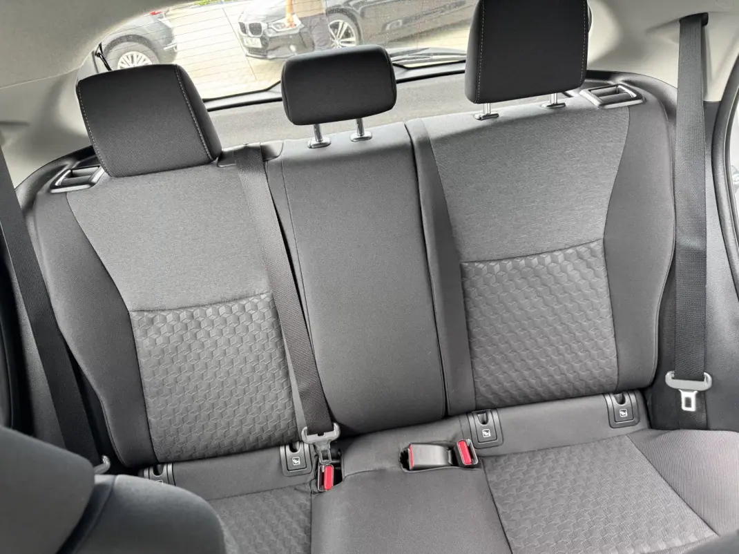 Toyota Yaris 2023 - 22990 EUR, 32000 km - AUTO.MOTO.pt - 32000km - foto 18 de 18