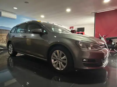 Volkswagen Golf Variant 2016 - 8990 EUR, 268715 km - AUTO.MOTO.pt - 268715km - foto 8 de 21