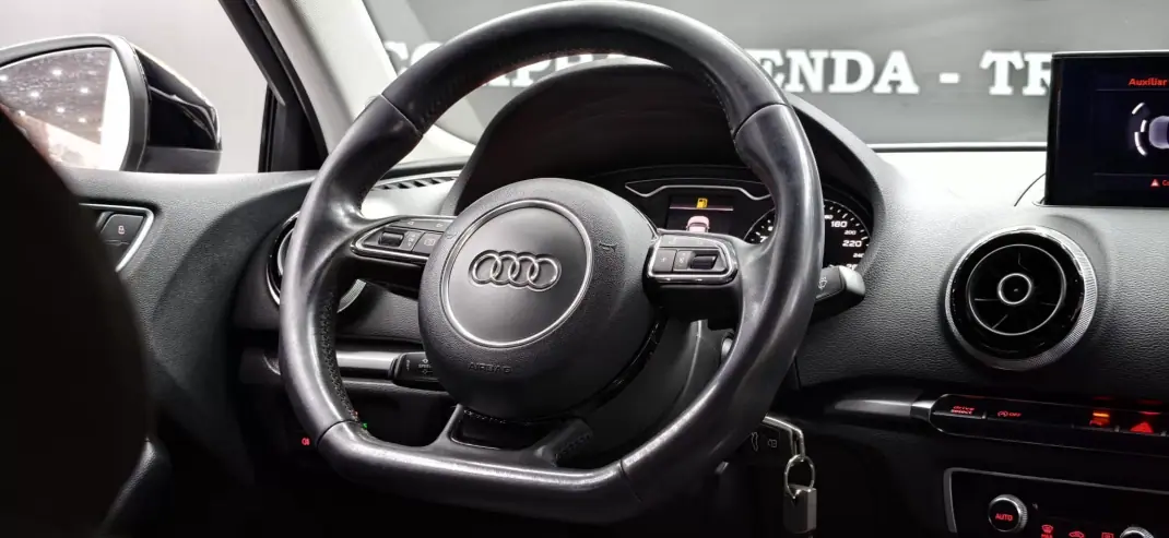 Audi A3 Limousine 2014 - 19900 EUR, 164761 km - 164761km - foto 35 de 40