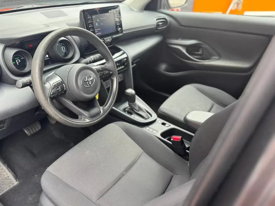 Toyota Yaris Cross 2022 - 24900 EUR, 95592 km - AUTO.MOTO.pt - 95592km - foto 12 de 16