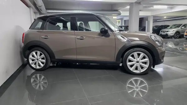 MINI Countryman 2014 - 11990 EUR, 164000 km - AUTO.MOTO.pt - 164000km - foto 32 de 45