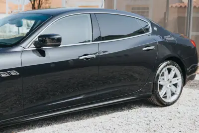 Maserati Quattroporte 2014 - 38900 EUR, 67105 km - AUTO.MOTO.pt - 67105km - foto 10 de 46